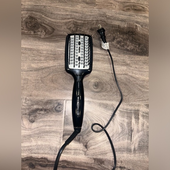 Hair Straightener/brush - Picture 5 of 8